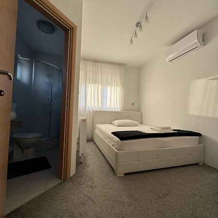 Pansion Komfor Fitea Осиек Экстерьер фото