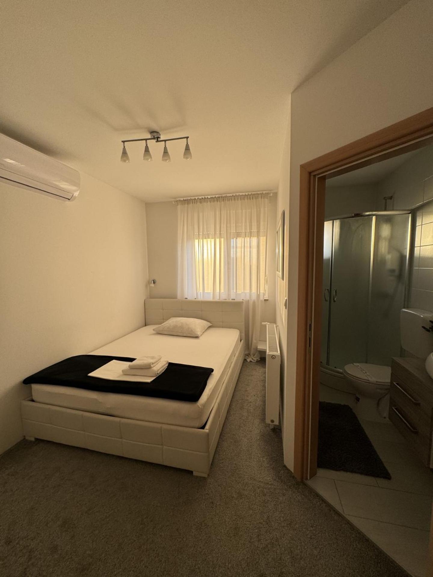 Pansion Komfor Fitea Осиек Экстерьер фото